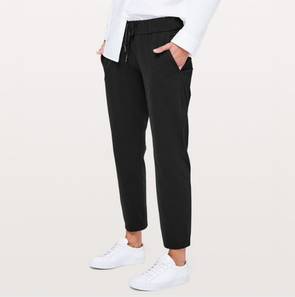 Lululemon Athletica Black Tapered Joggers